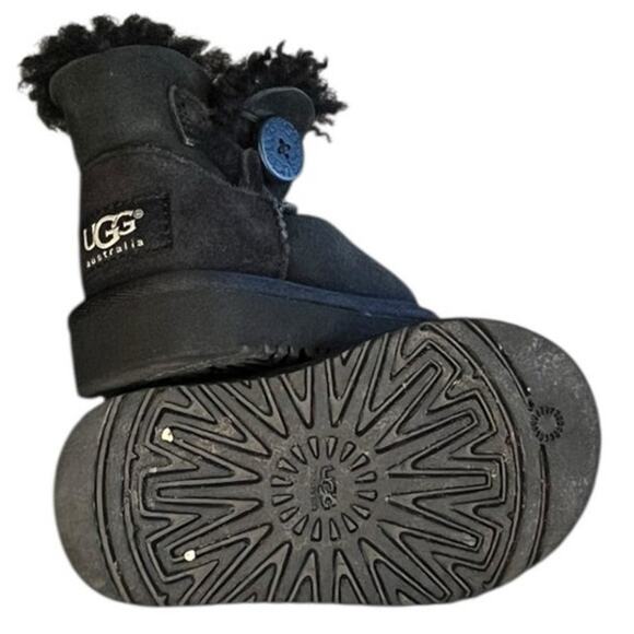 UGG Baby/Toddler Mini Bailey Button II Boots Size 6 Suede Insulated Black - Picture 5 of 6